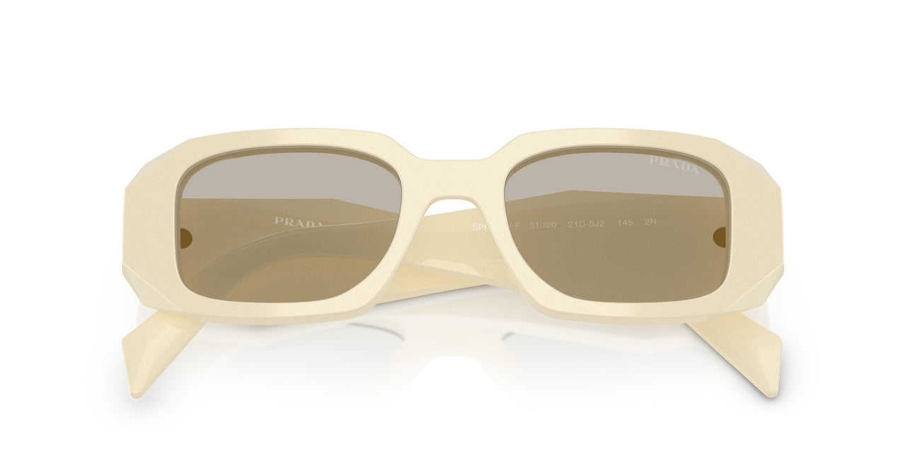 21D5J2 - White - Light Brown