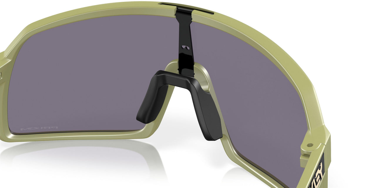 946212 - Green - Prizm Grey