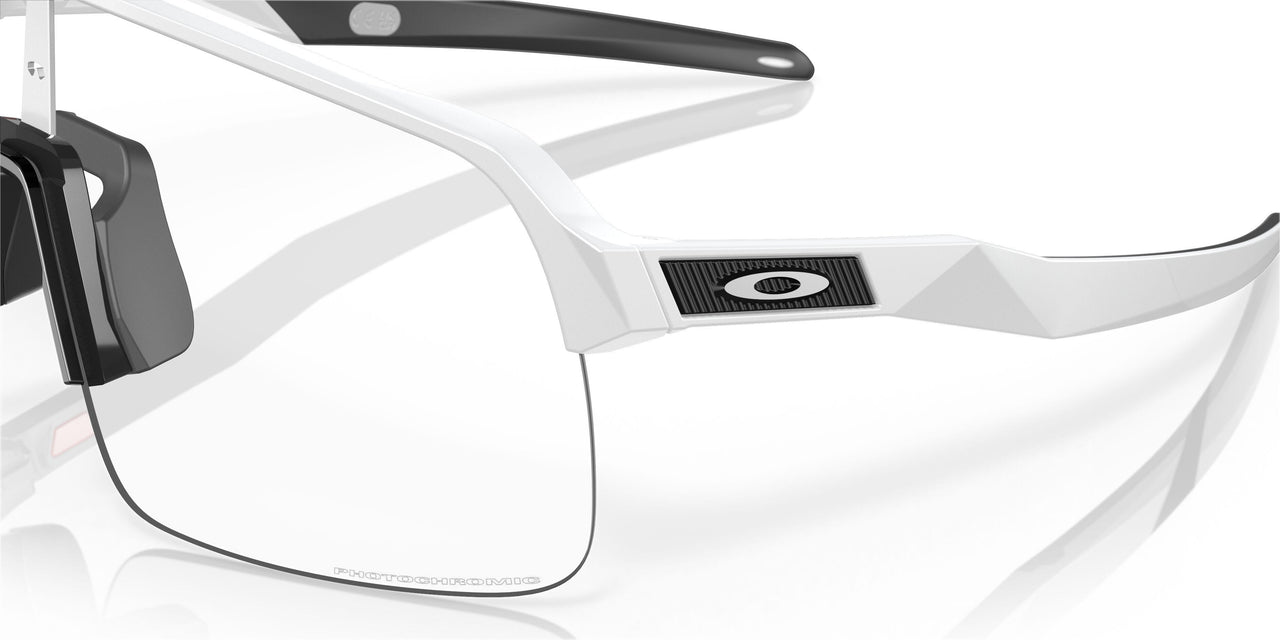946319 - White - Clear Photochromic