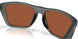 913105 - Grey - Green Mirror