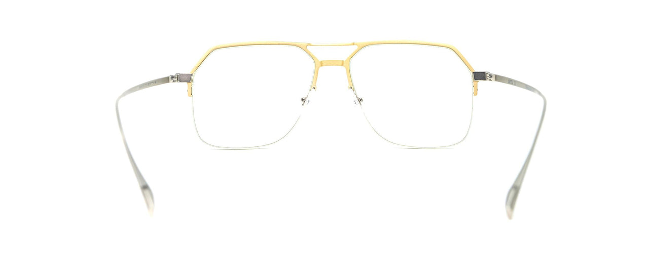 C32 - Brown