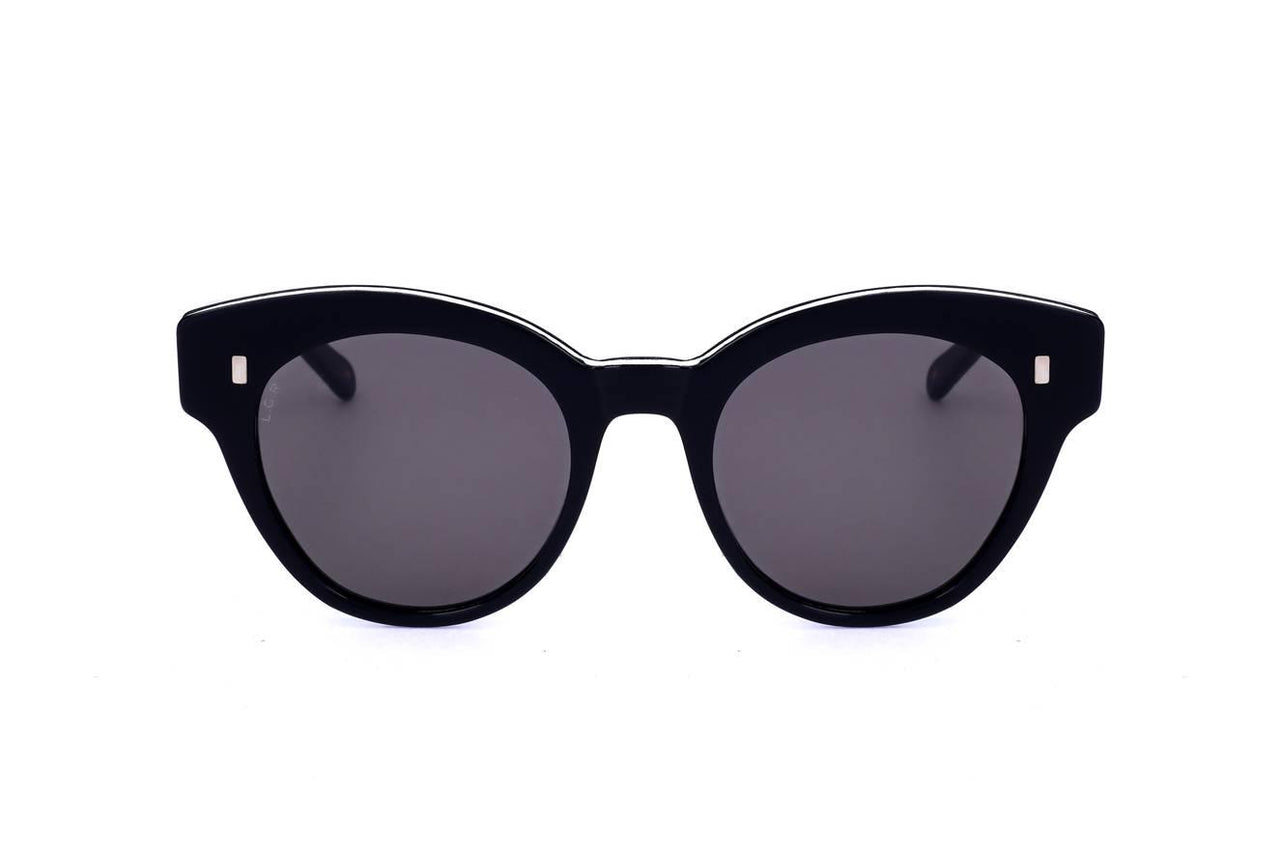 01 - BLACK WHITE LEATHER