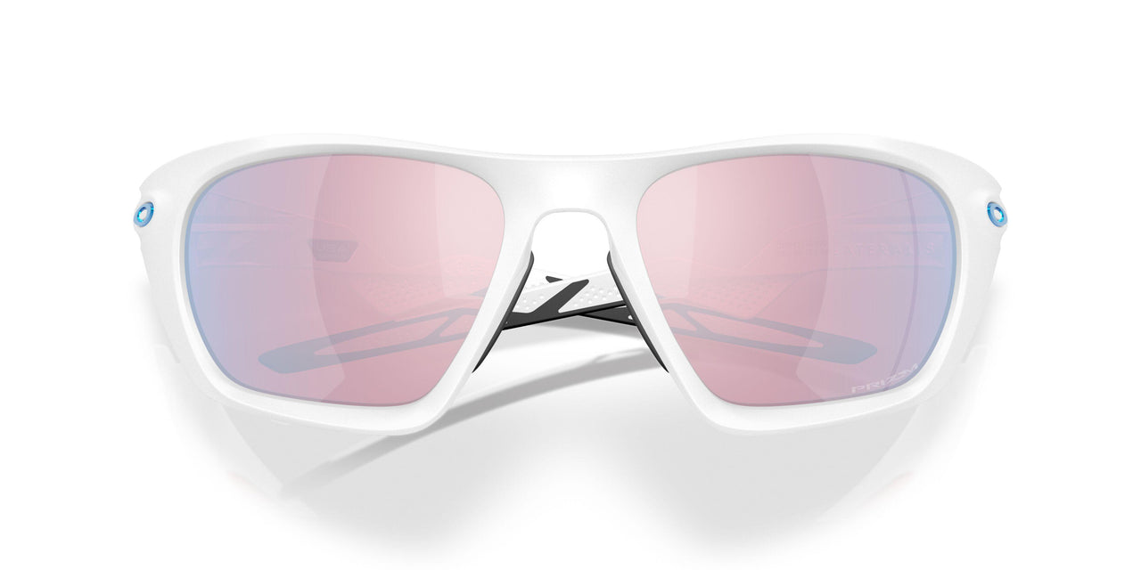 943109 - White - Prizm Snow Sapphire