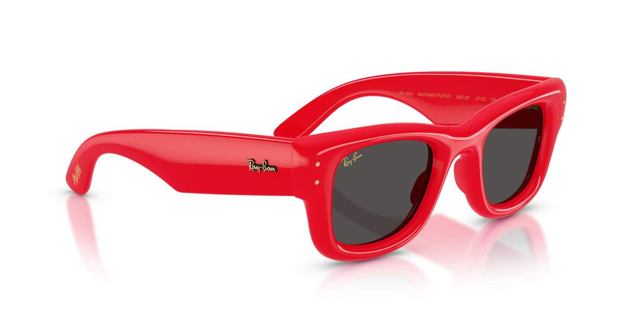 683187 - Red - Ultra Black