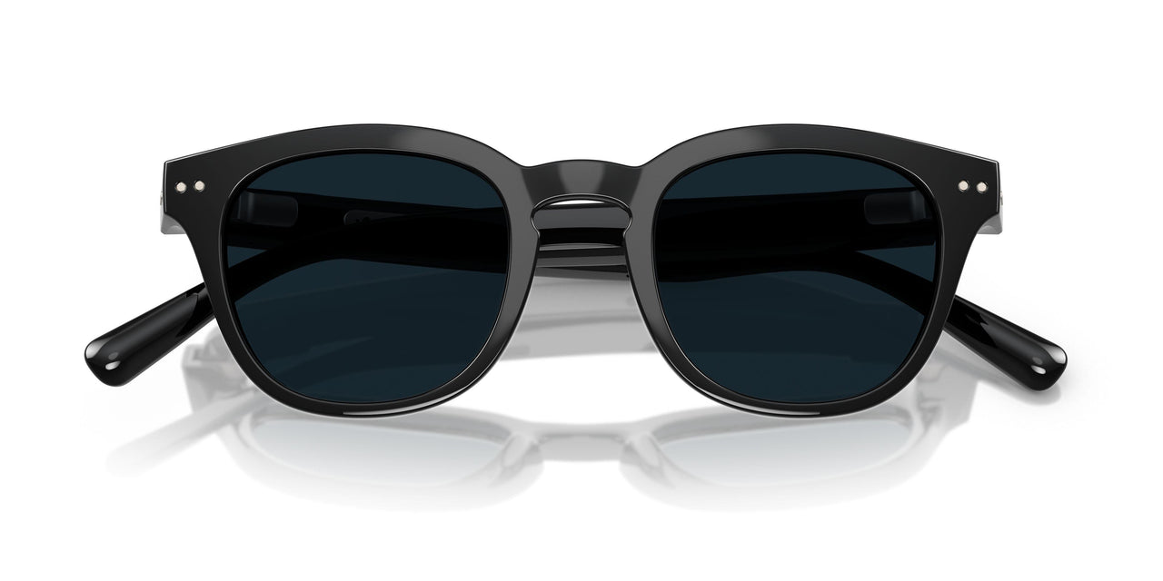 04 - Black - Clear To Grey