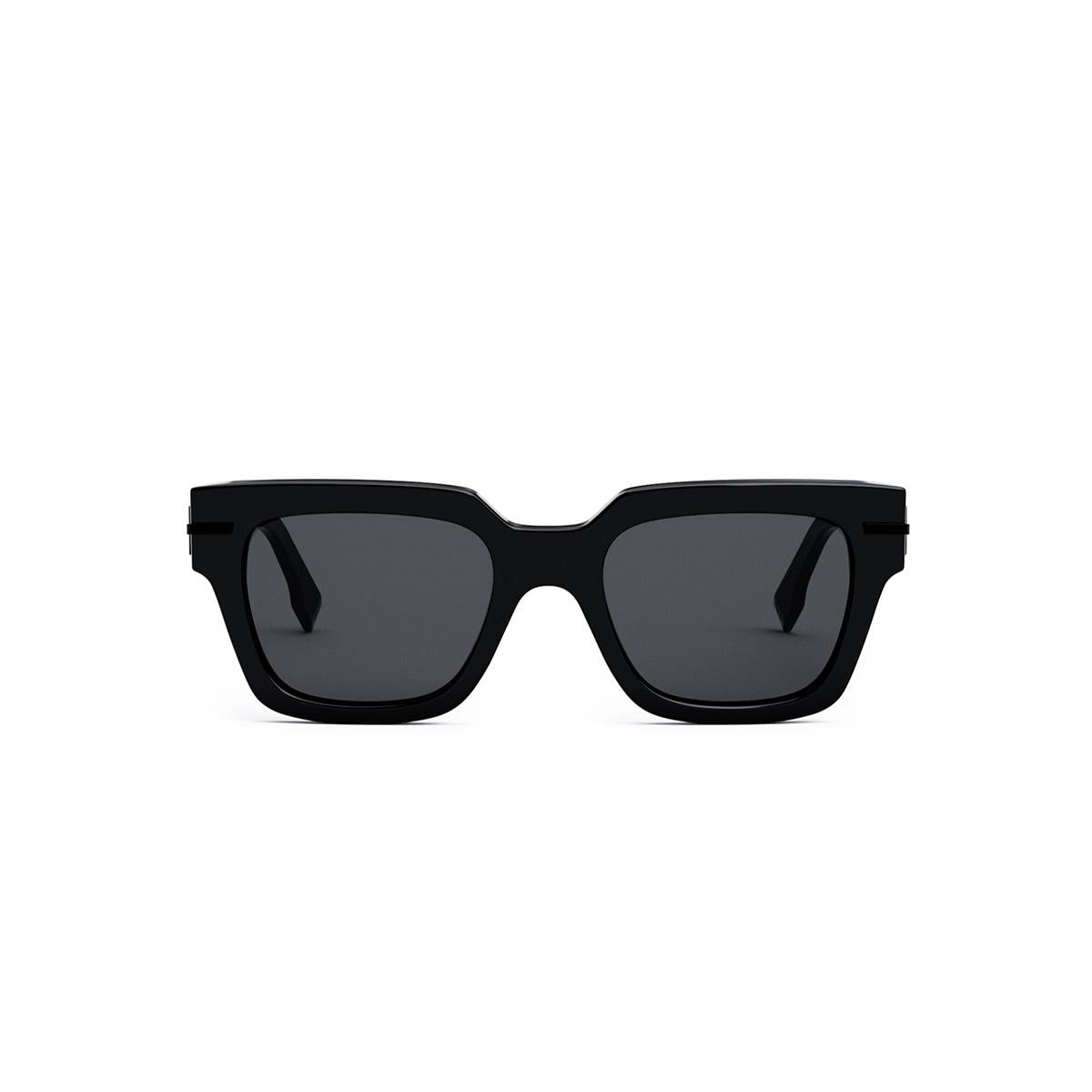 01A - Shiny Black - Smoke