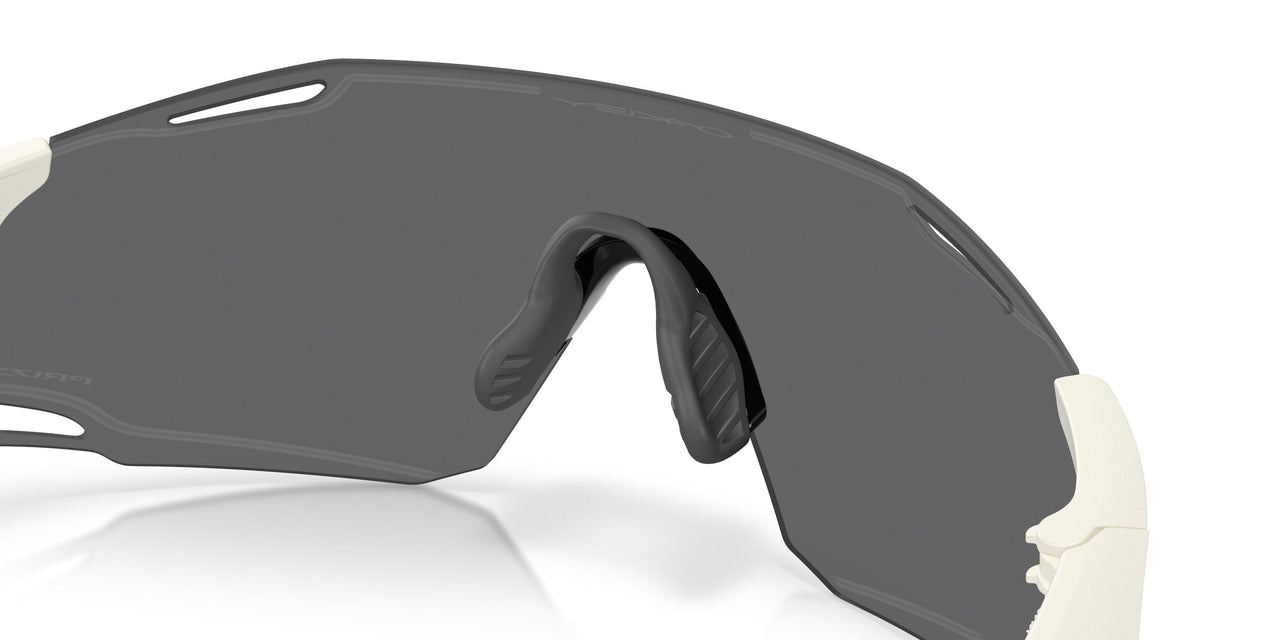 951305 - White - Prizm Black