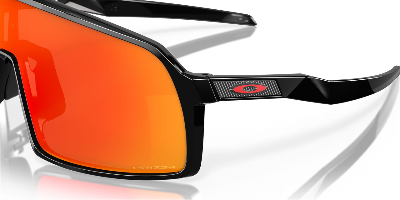 946209 - Black - Prizm Ruby