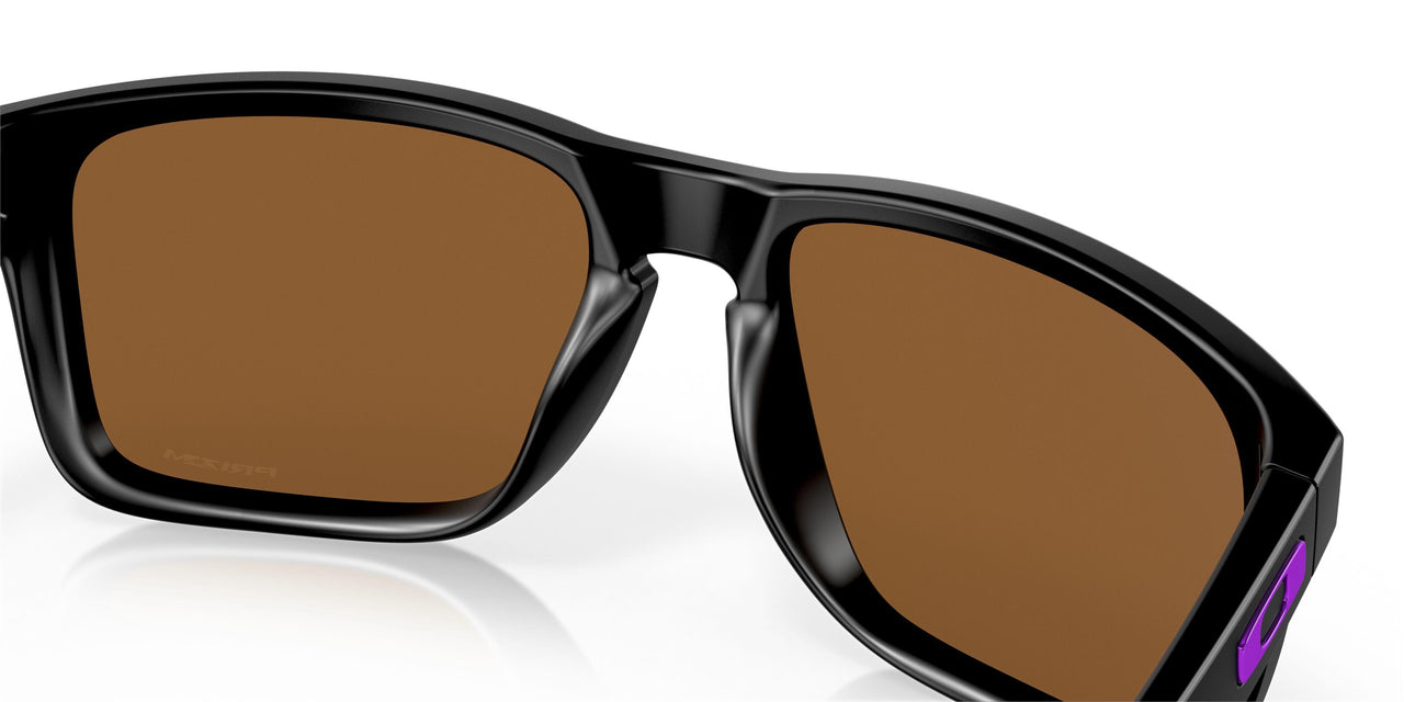 941720 - Black - Prizm Violet