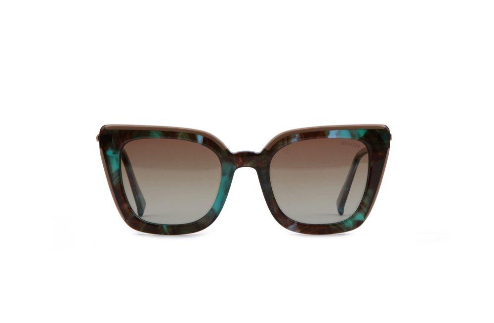 10 - DV0169. Brown 5022