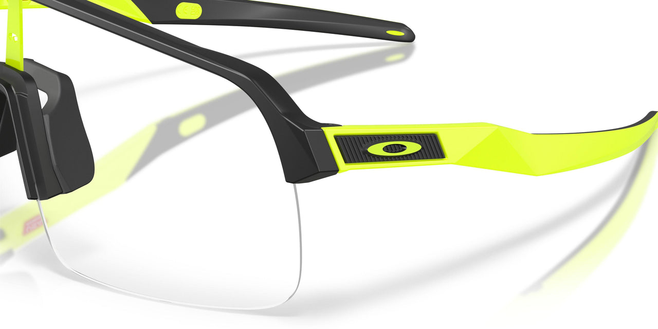 946335 - Black - Clear