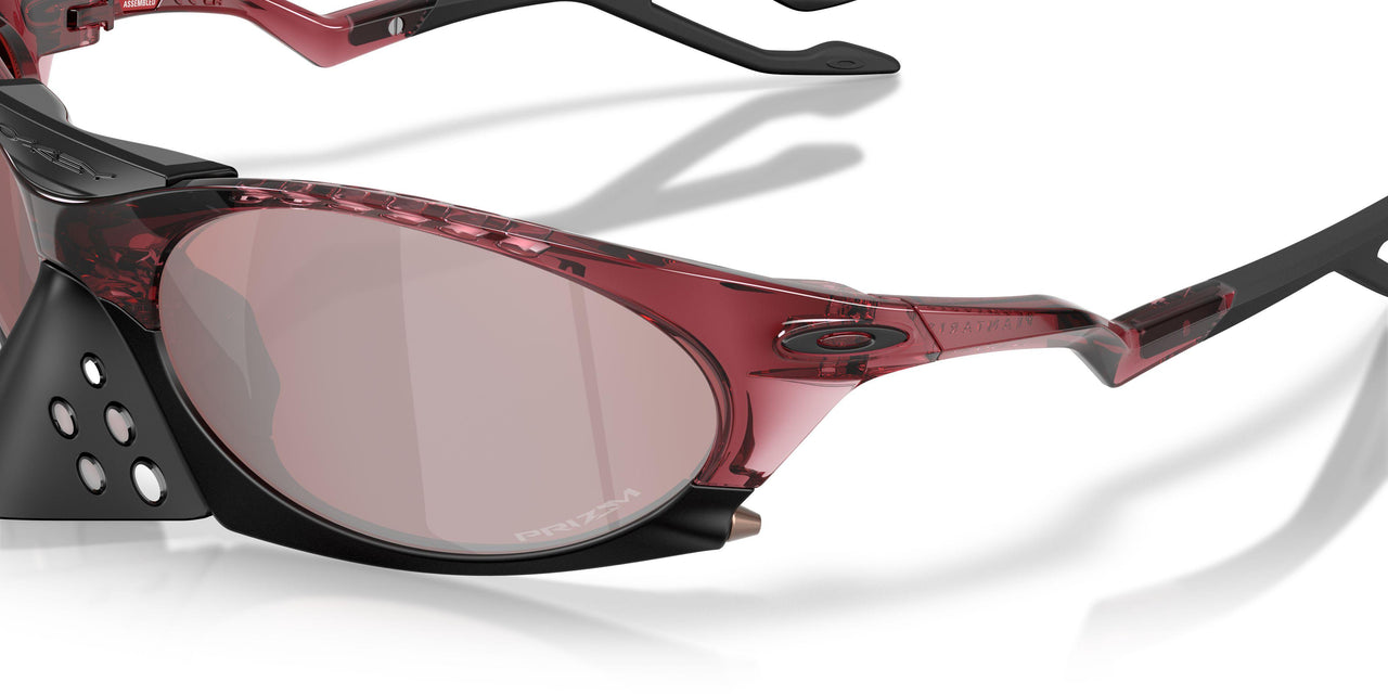 943716 - Red - Prizm Snow Black Iridium