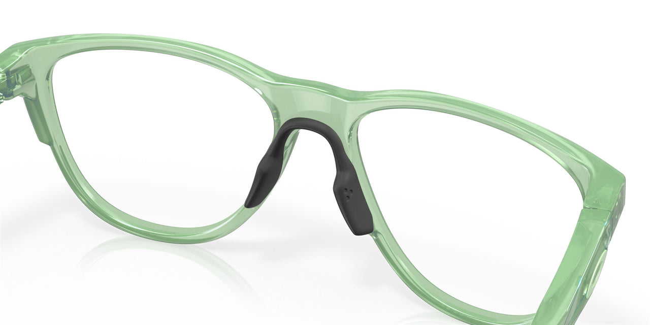805605 - Green