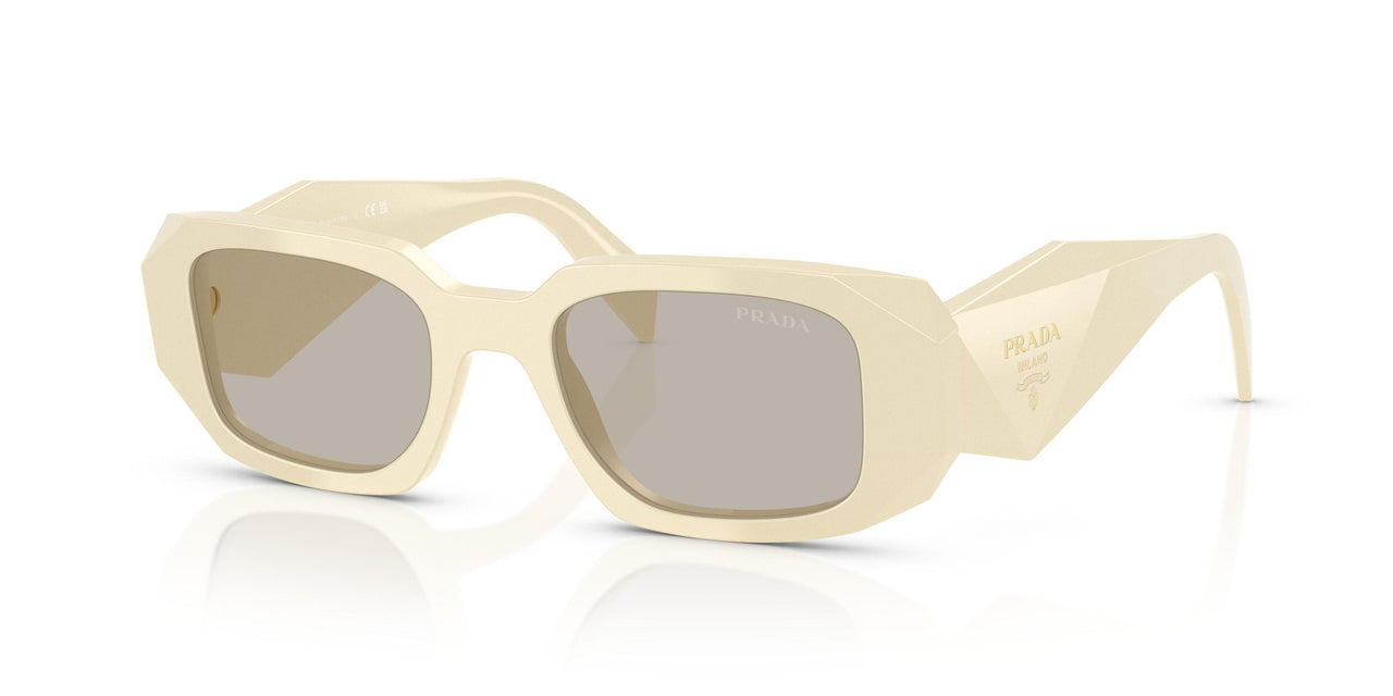 21D5J2 - White - Light Brown