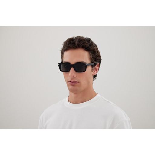 001 - Black - Transparent