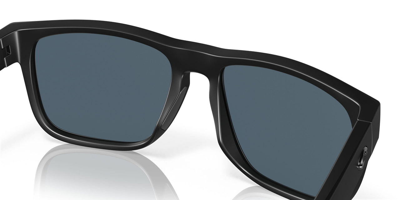 900802 - 01 Blackout - Gray 580p
