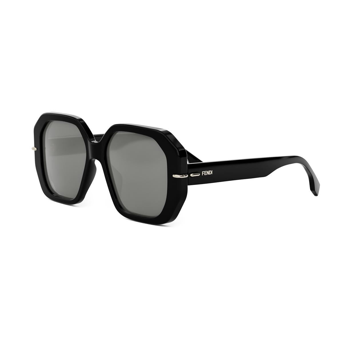 01C - Shiny Black - Smoke Mirror