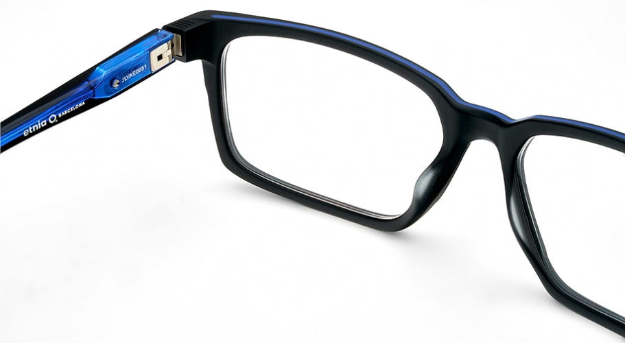 BKBL - Black Blue