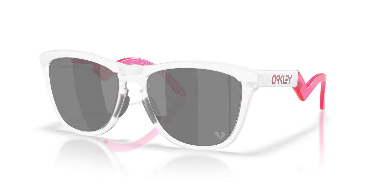 928910 - White - Prizm Black