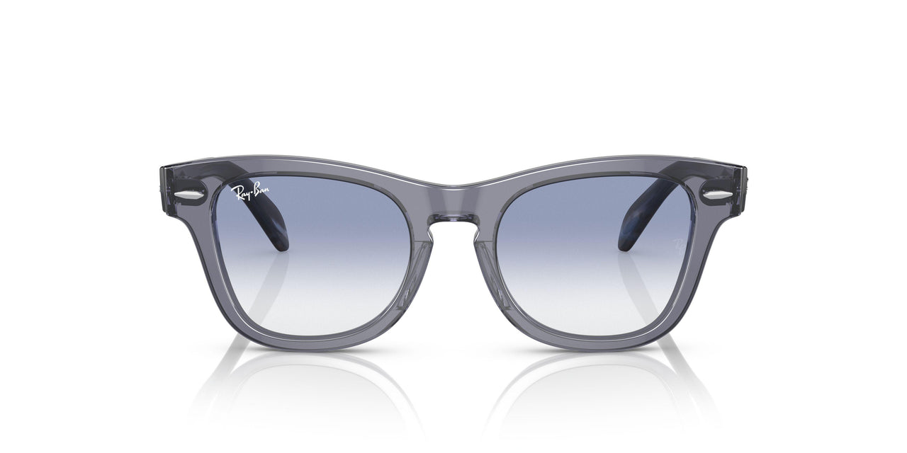 712819 - Blue - Clear Gradient Light Blue