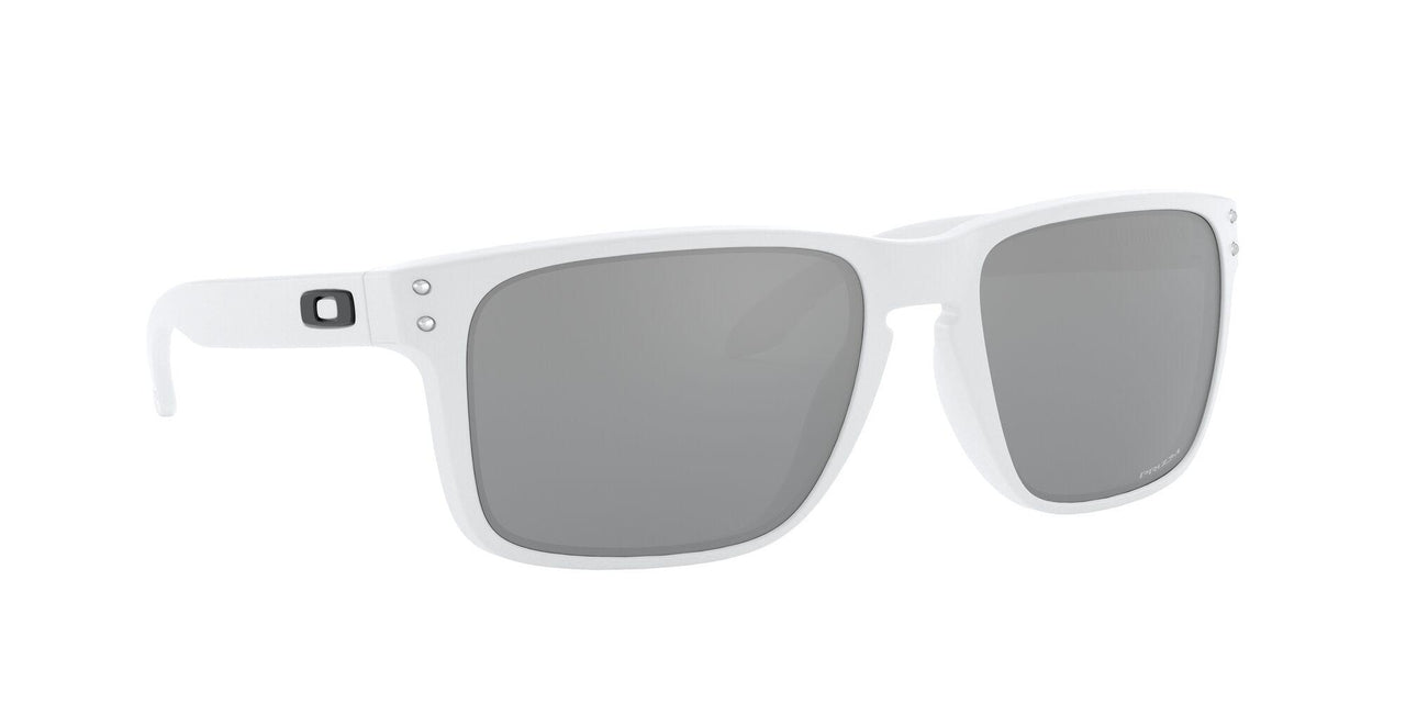 941715 - White - Prizm Black